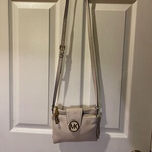 MICHAEL KORS Fulton Pebbled Leather Beige Crossbody Organizer Bag